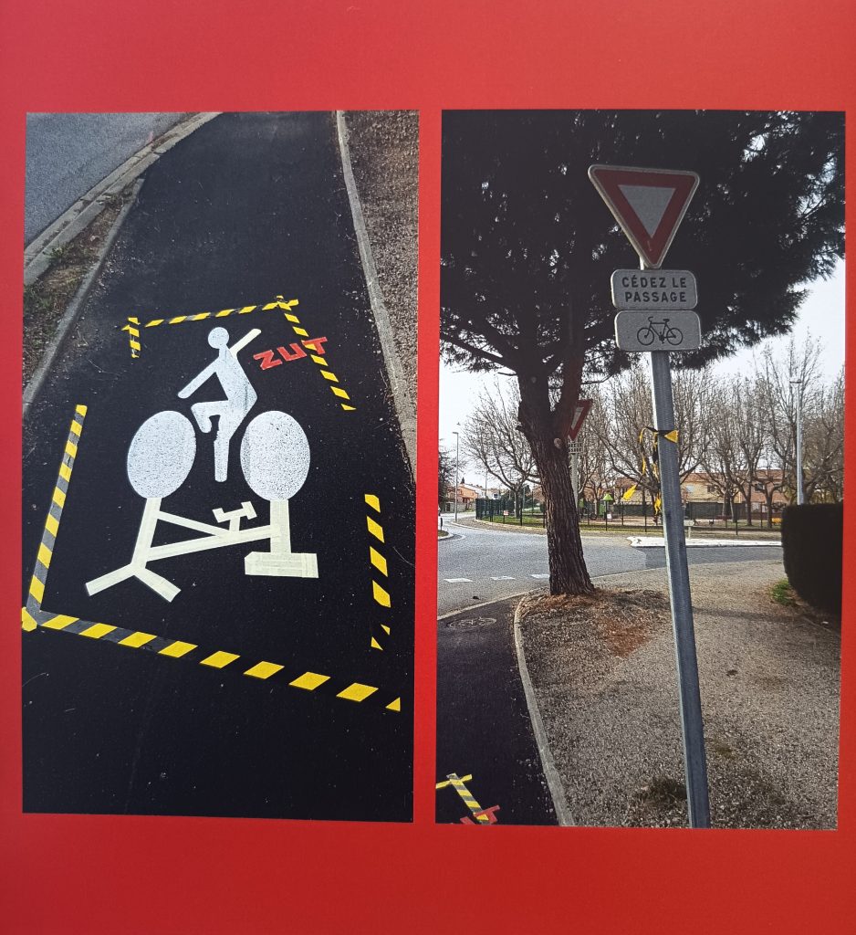 Installation in situ thuir tombé du panneau accident humoristique vélo