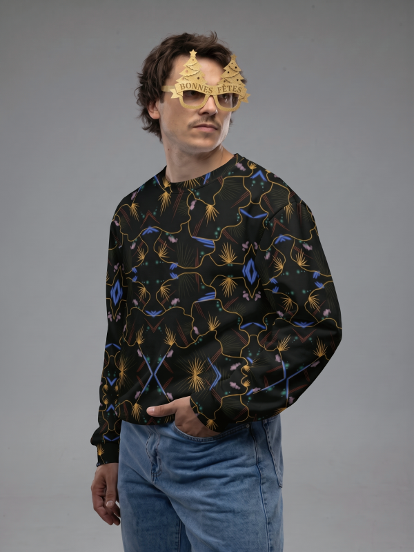 Pull de Noël Cosmos, oversize et noir, dans un esprit streetwear. Tissu épais et doux, conçu pour durer.