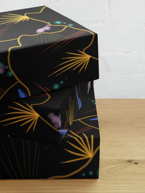 Emballage Papier cadeau pour Noël christmas time Cosmos, 3 feuilles au fini mat. Un motif nocturne et lumineux pour emballer vos cadeaux avec élégance.